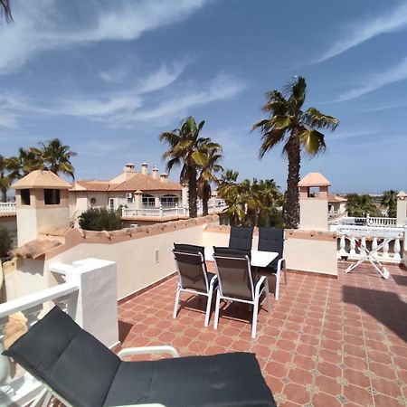 Schoenes Ruhiges Rooftop Apartment Mit Grosser Dachterrasse Τορεβιέχα Εξωτερικό φωτογραφία
