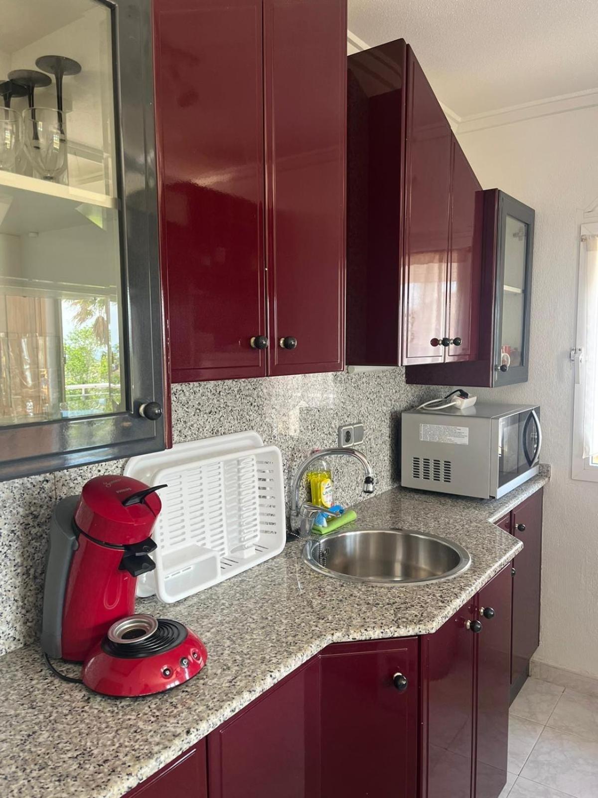 Schoenes Ruhiges Rooftop Apartment Mit Grosser Dachterrasse Τορεβιέχα Εξωτερικό φωτογραφία